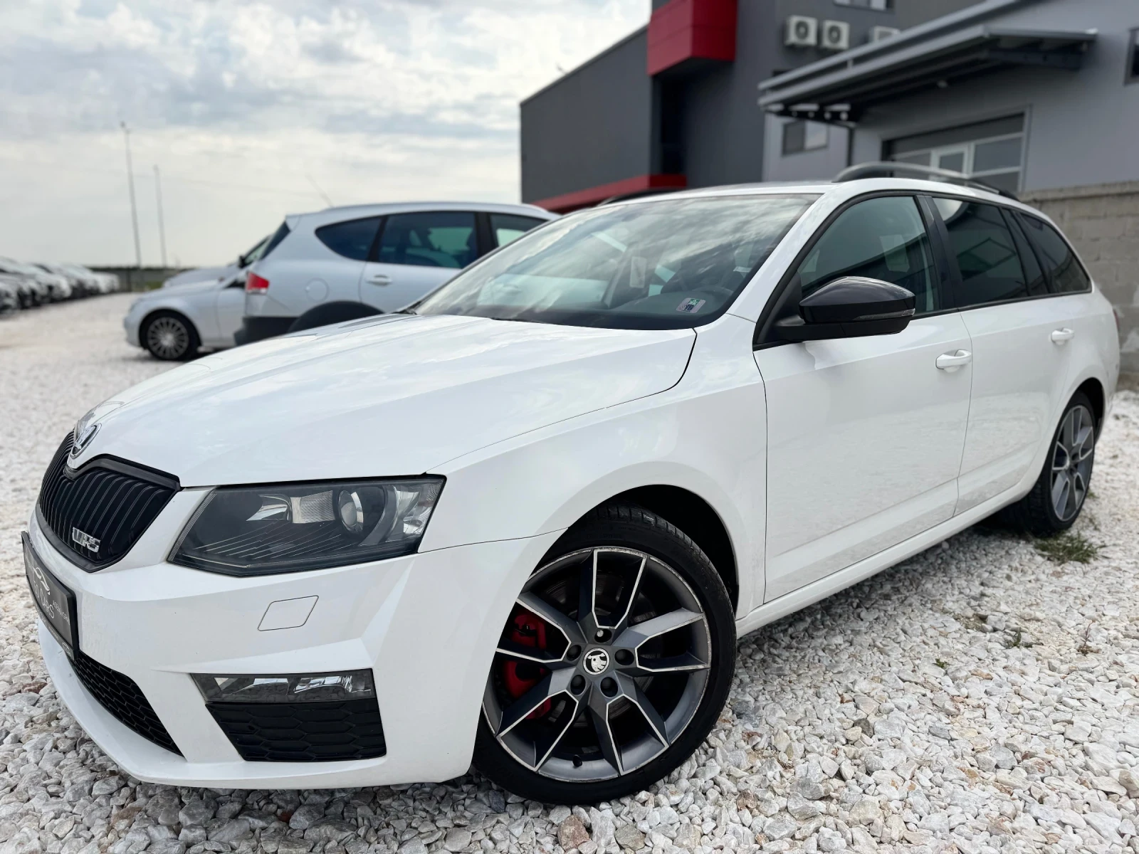 Skoda Octavia 2.0 TDI 185к.с VRS / KOJA / NAVI / AVTOMAT / XENON - изображение 3