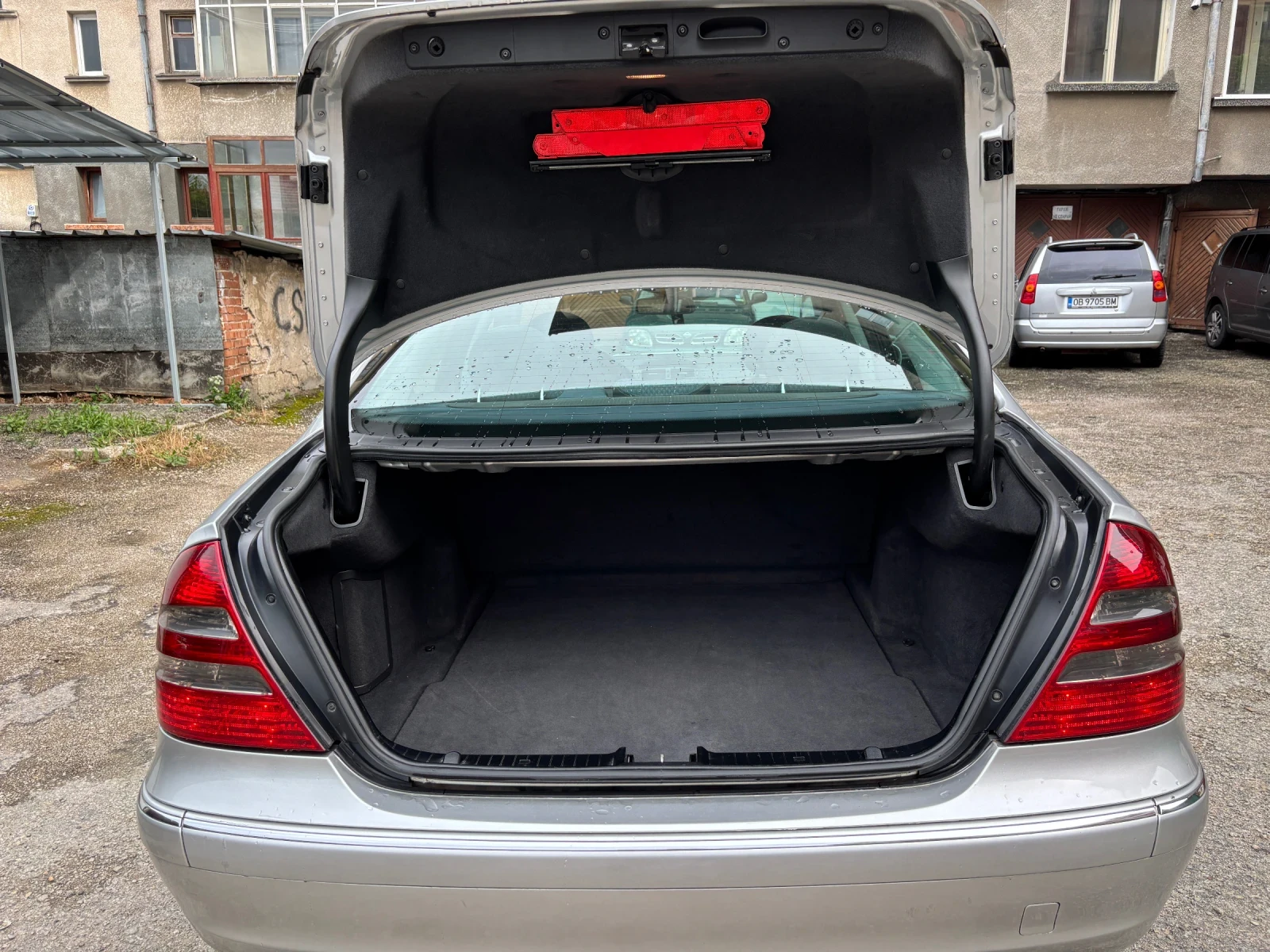 Mercedes-Benz E 270  - изображение 4