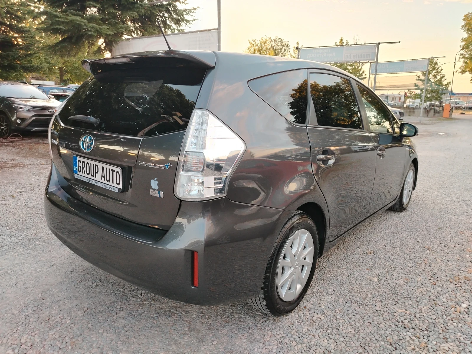 Toyota Prius 1.8 HYBRID/КЛИМАТРОНИК/ПАНОРАМА/КАМЕРА/7-МЕСТЕН!!! - изображение 7
