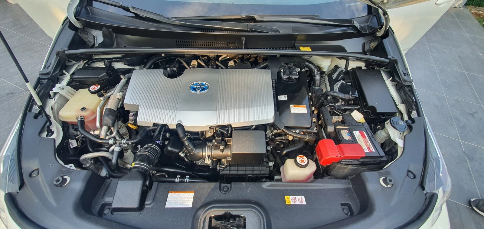 Toyota Prius PLUG IN HYBRID | Mobile.bg   13