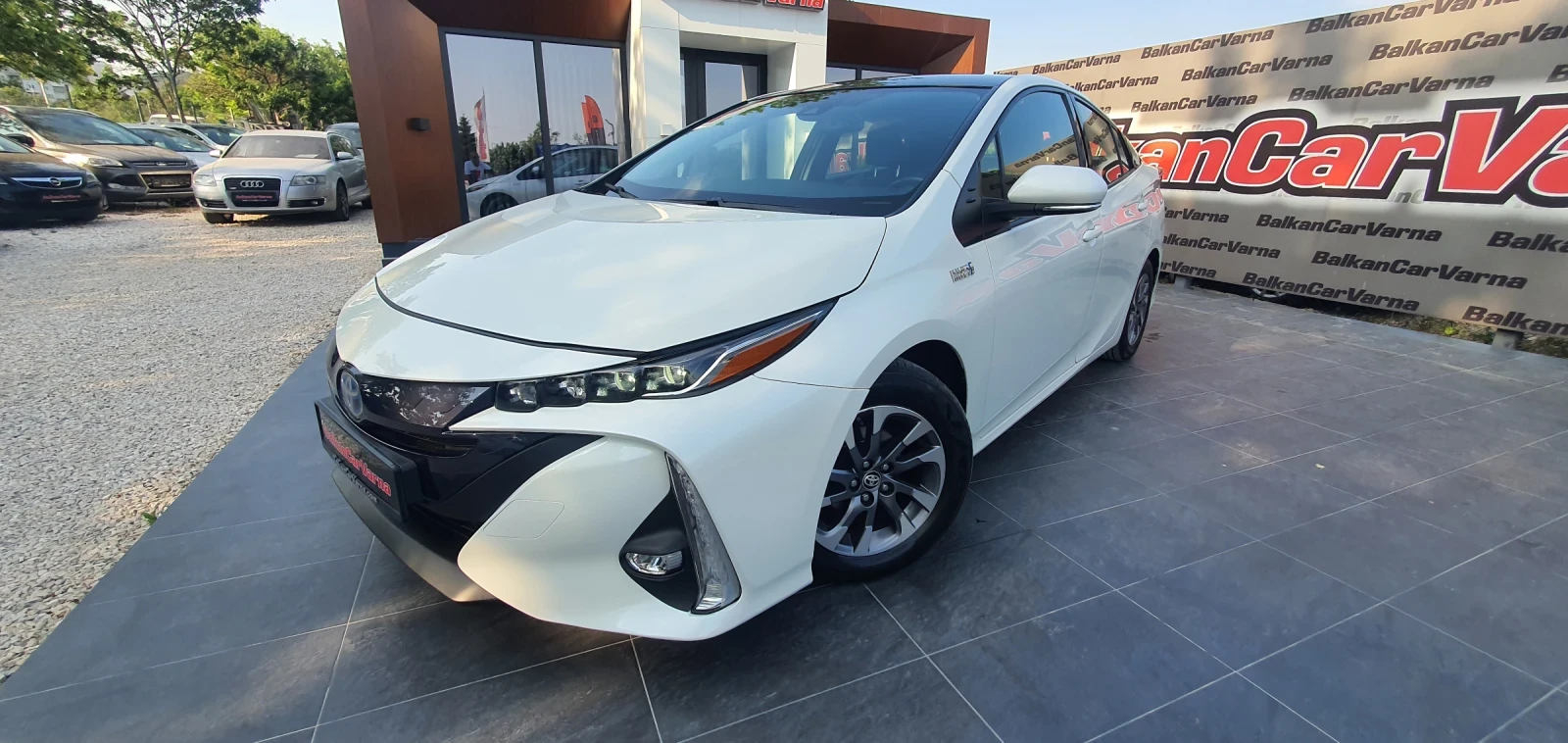 Toyota Prius PLUG IN HYBRID | Mobile.bg   1