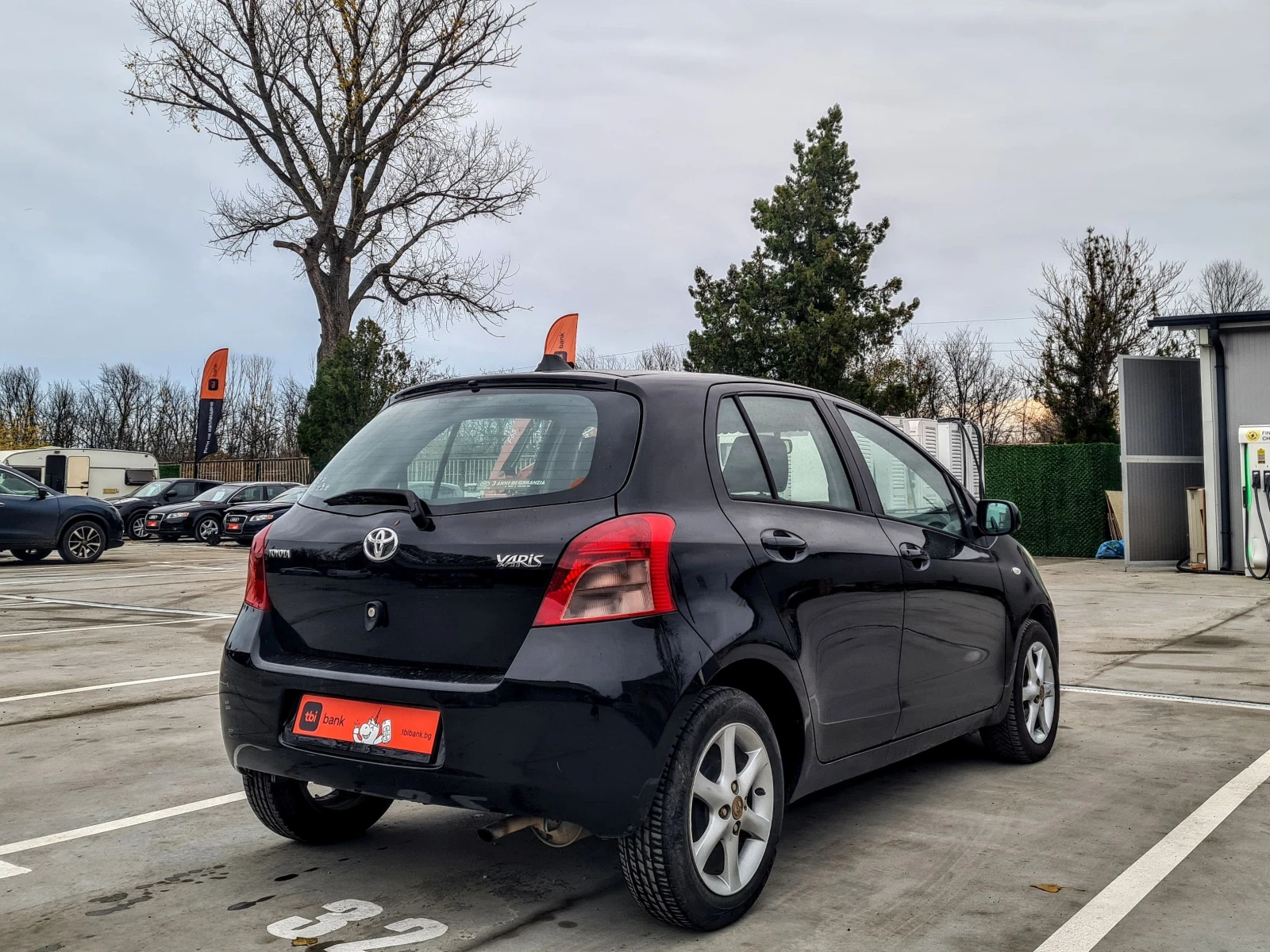 Toyota Yaris 1.0 68 к.с. * КЛИМАТИК* ЕВРО 4 - изображение 10