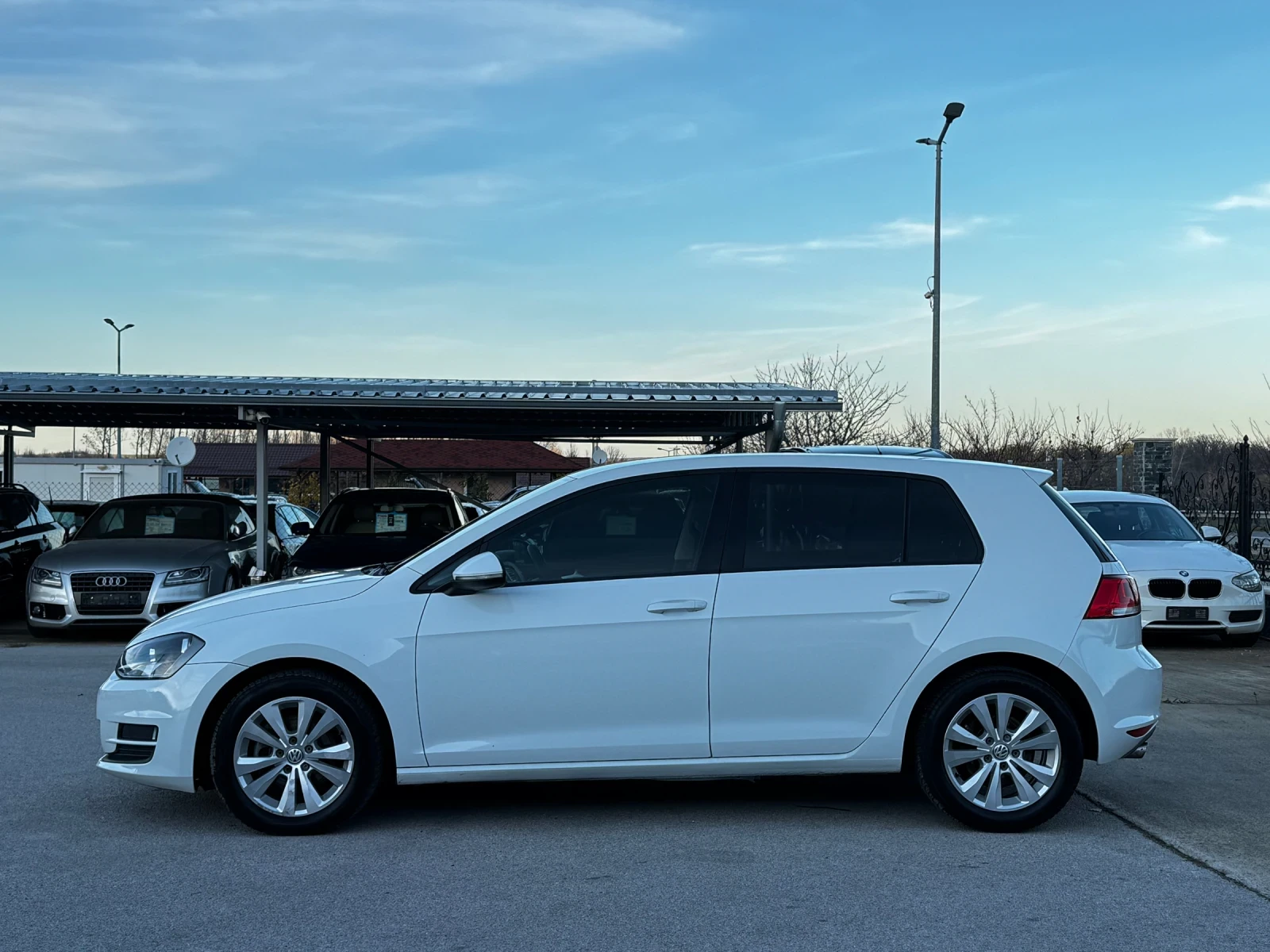 VW Golf 1.6TDI ИТАЛИЯ - изображение 2