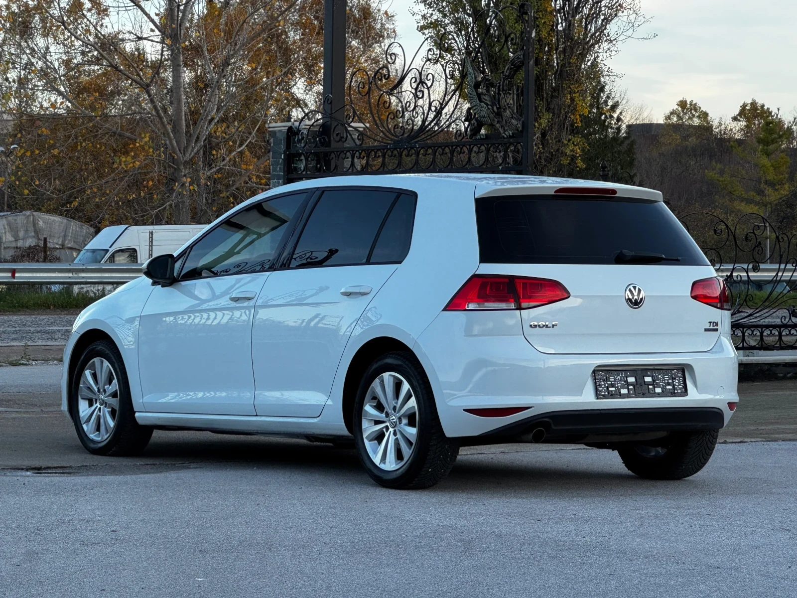 VW Golf 1.6TDI ИТАЛИЯ - изображение 3