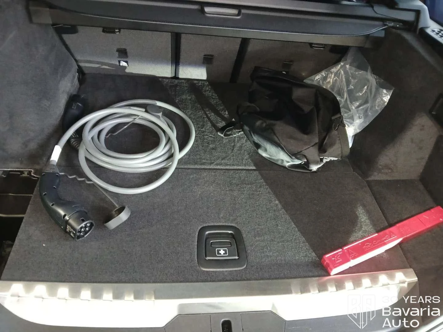 BMW 330 e Touring M Sport Paket Sportautomatic | Mobile.bg   13