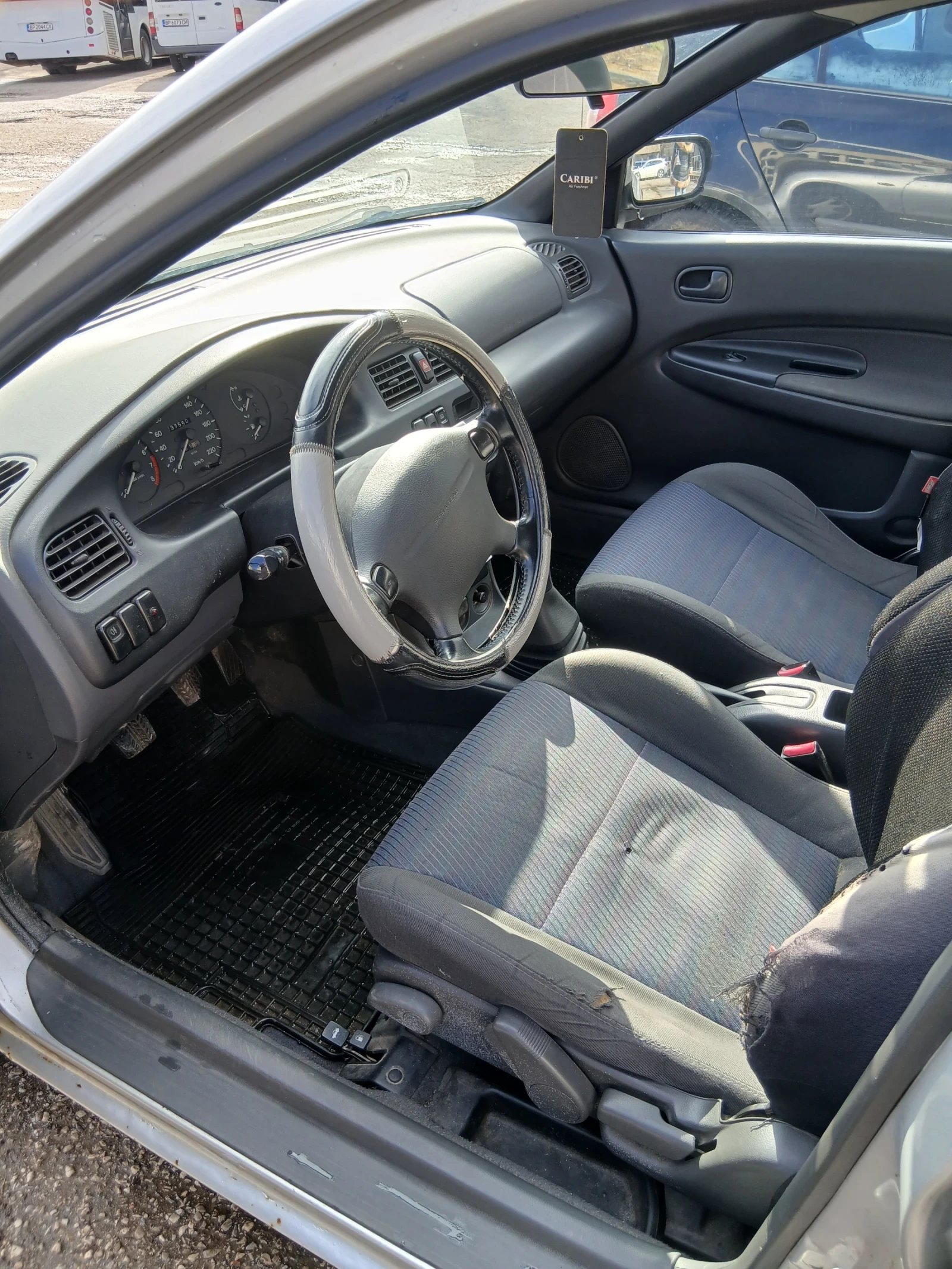 Mazda 323 1.5 | Mobile.bg � ����������� 5