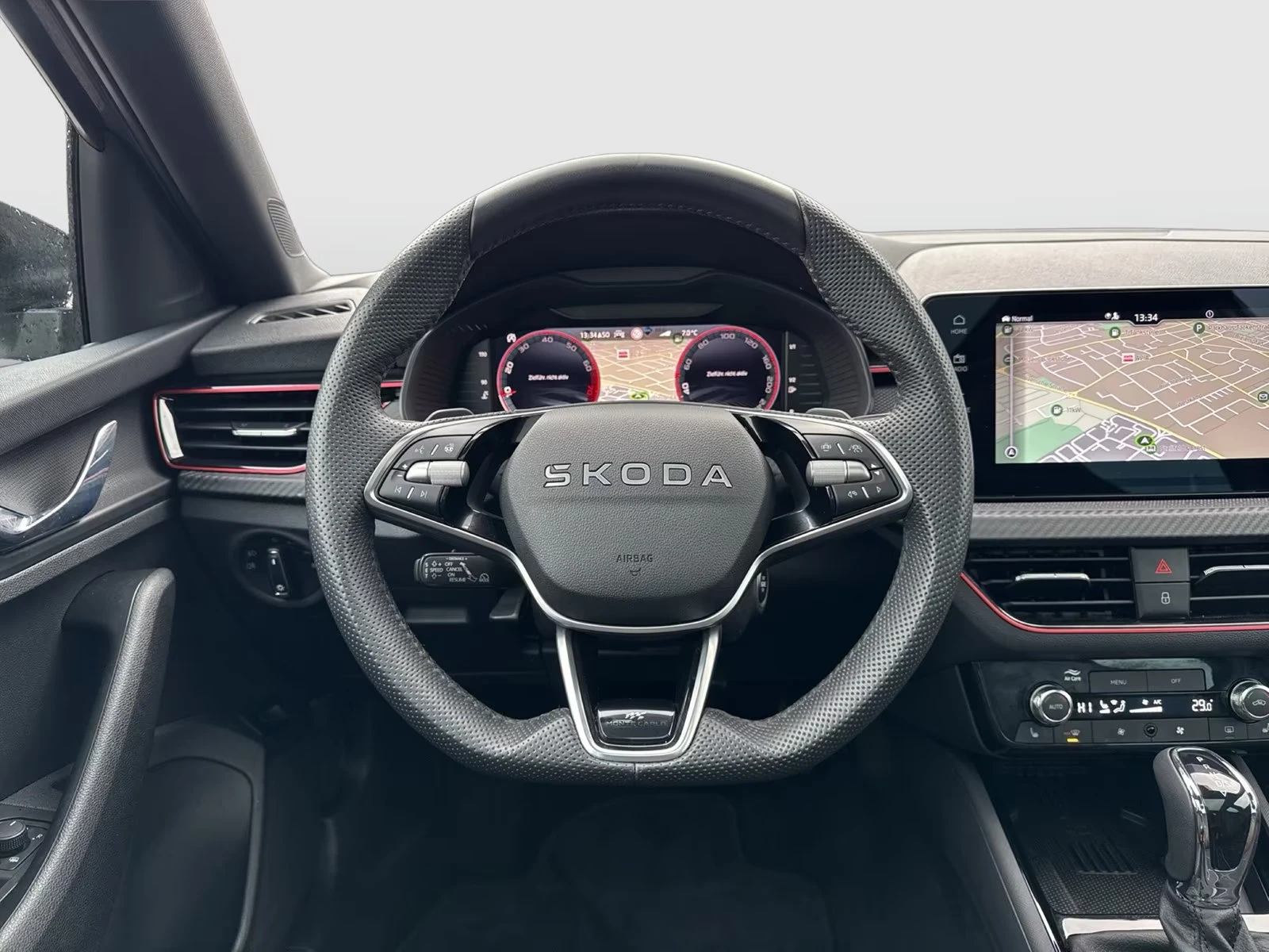 Skoda Scala 1.5DSG/150HP/MONTECARLO/CAM/MATRIX/PANO/CAM/128z - изображение 8