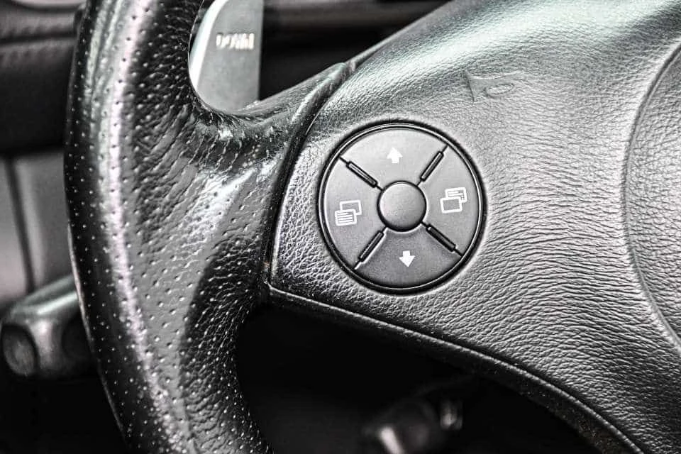 Mercedes-Benz SL * SL63 AMG * CARFAX * ���� �� �� | Mobile.bg � ����������� 14