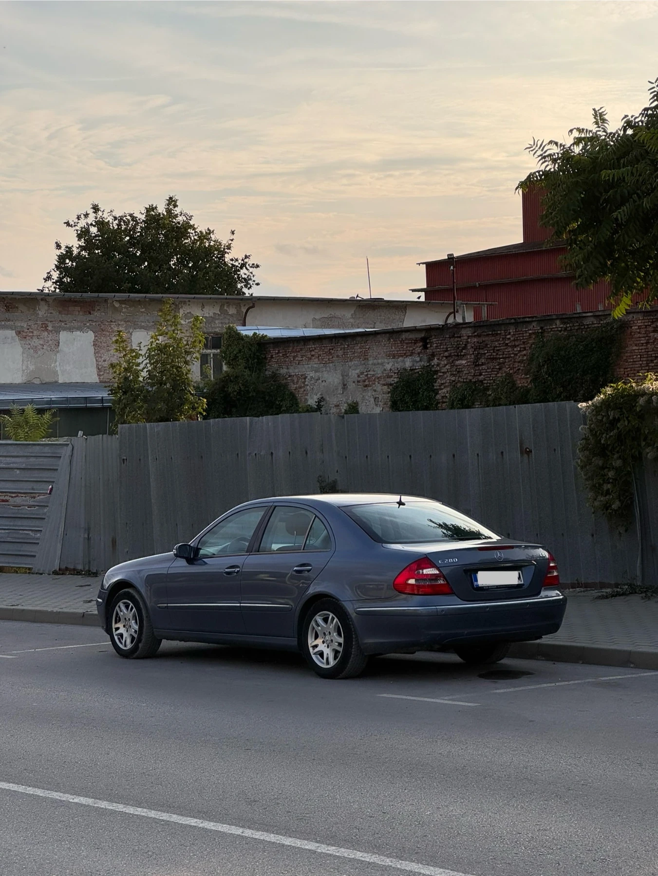 Mercedes-Benz E 280 3.2 cdi, снимка 3 - Автомобили и джипове - 53921671