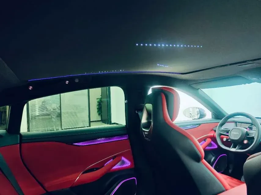 Xiaomi SU7, снимка 7 - Автомобили и джипове - 54081810