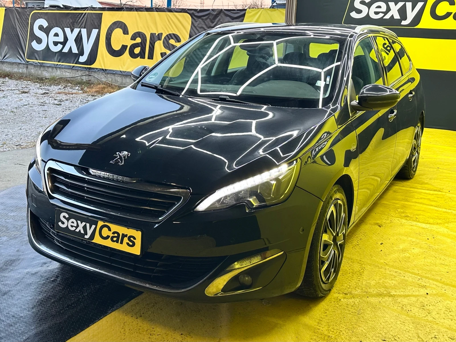 Peugeot 308 2.0hdi/Като нов/сервизна история, снимка 2 - Автомобили и джипове - 54140342