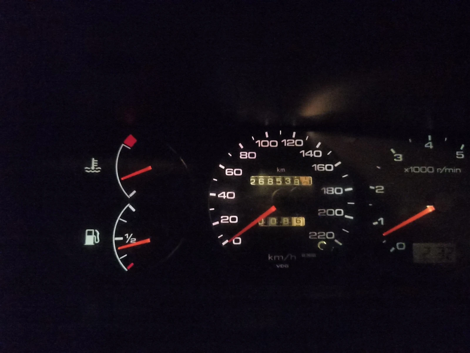 Nissan Primera, снимка 3 - Автомобили и джипове - 54323580