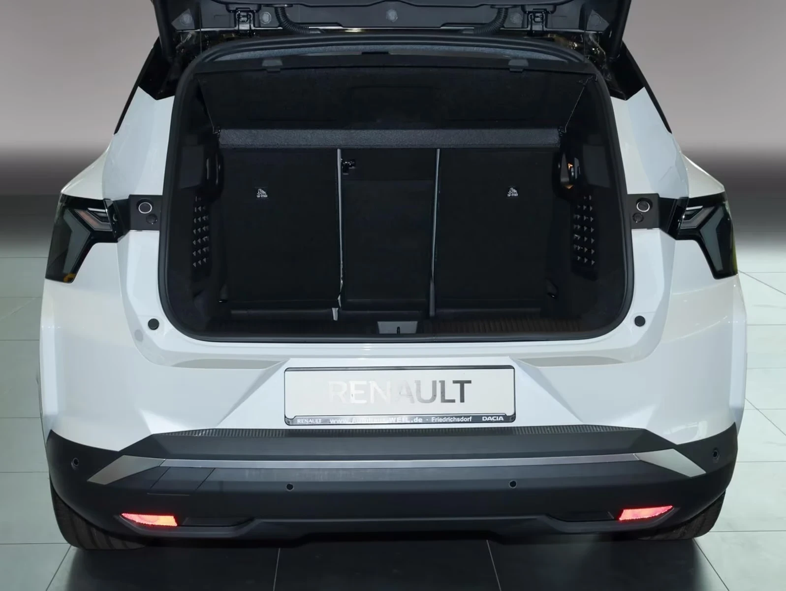 Renault Scenic E-Tech 87kWh Iconic - Full Options | Mobile.bg � ����������� 5