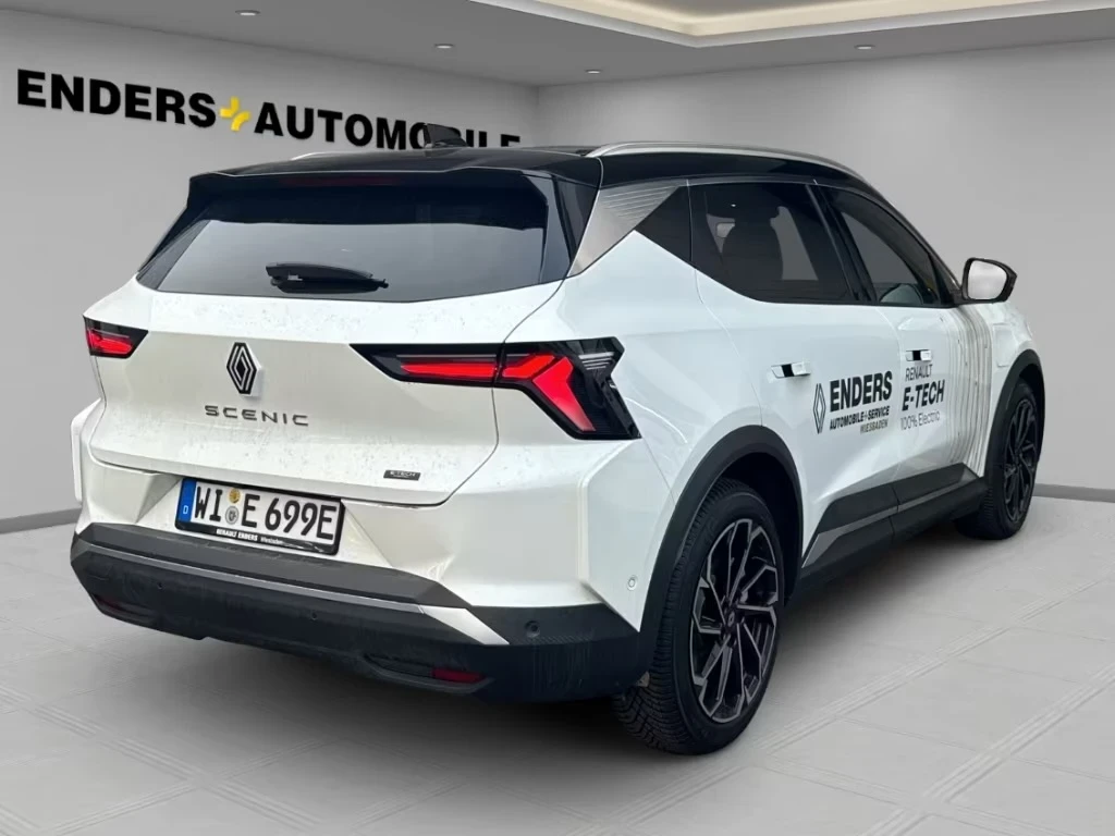 Renault Scenic E-Tech 87kWh Iconic - Full Options, снимка 4 - Автомобили и джипове - 54795833