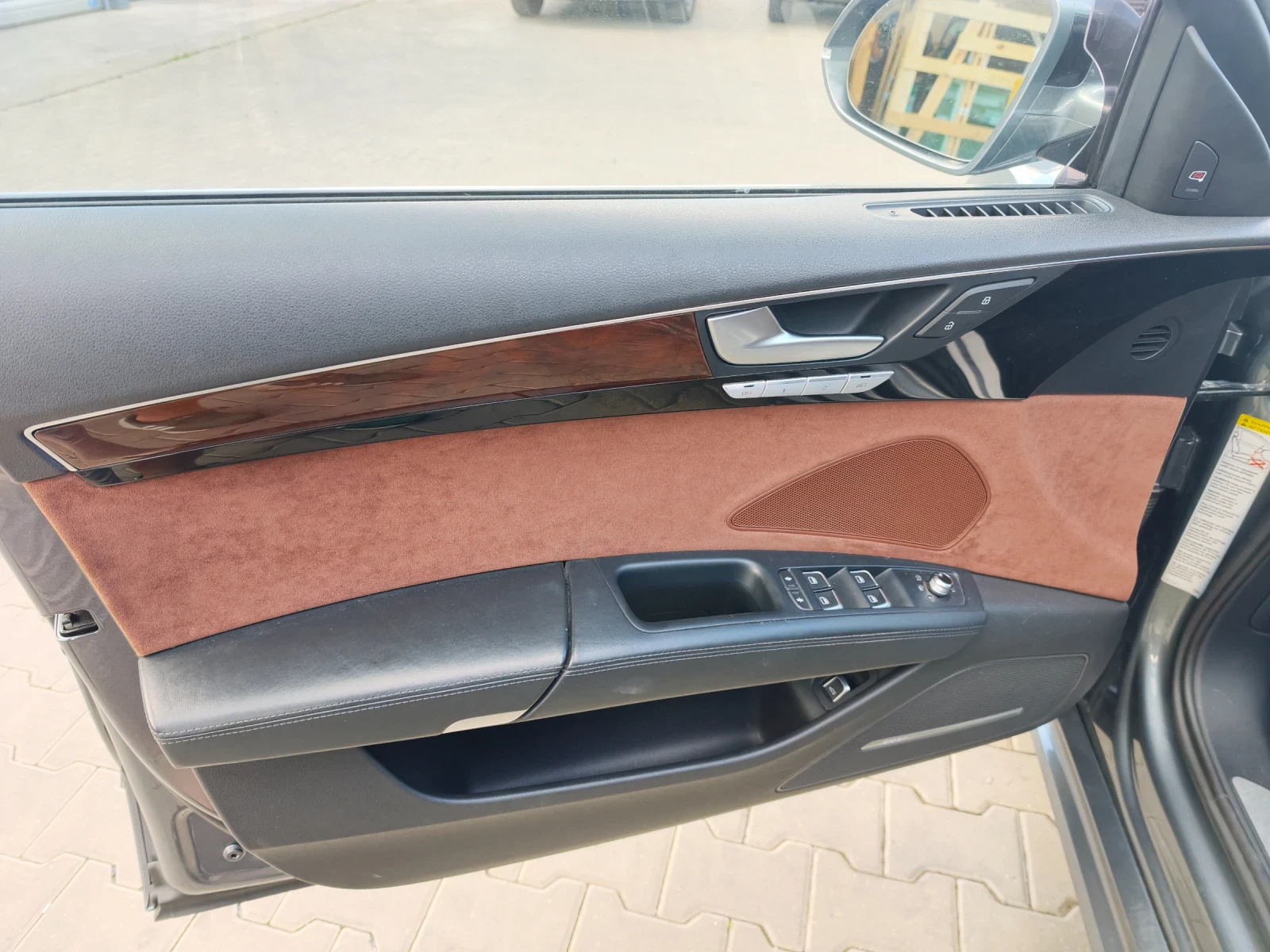 Audi A8 4.0T, снимка 9 - Автомобили и джипове - 54976997