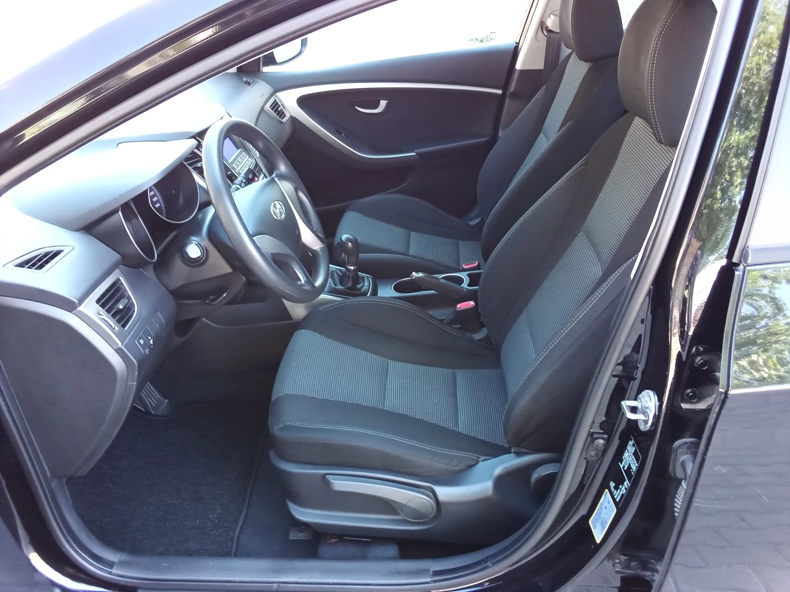 Hyundai I30 1.4CRDI-90kc., снимка 10 - Автомобили и джипове - 54978055