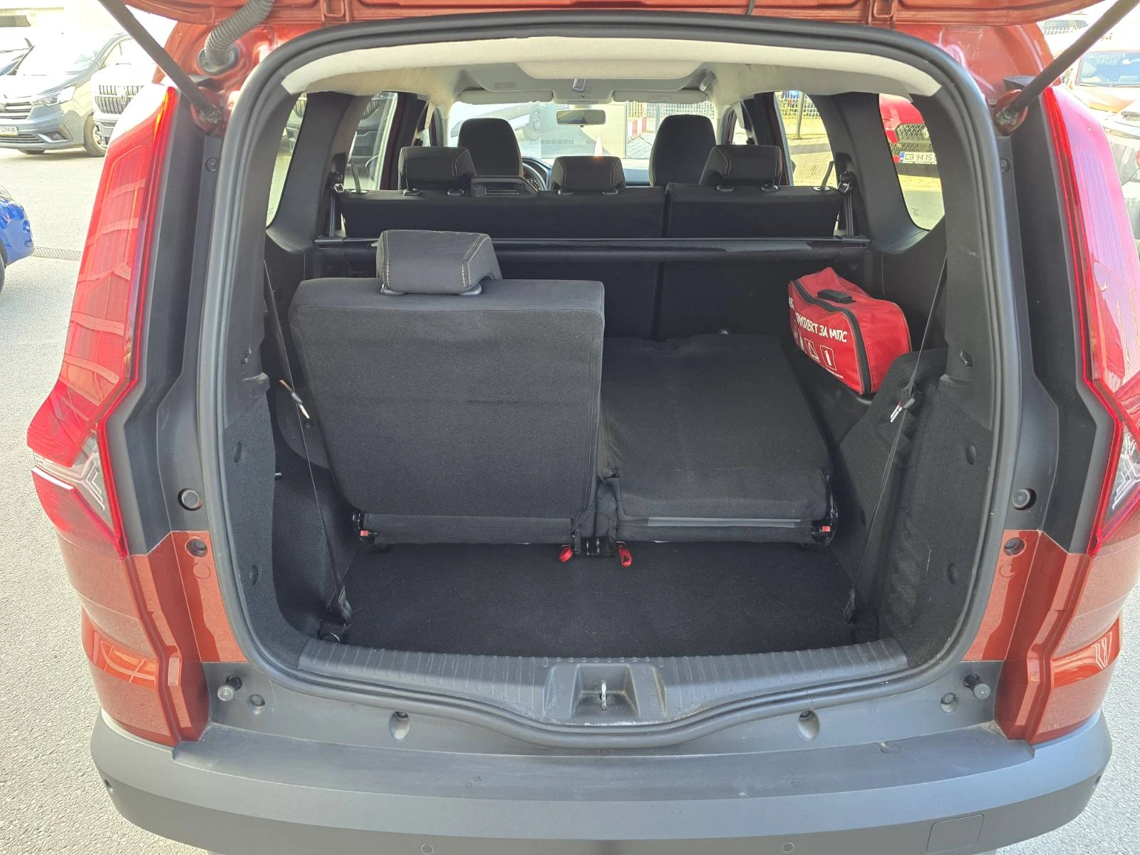 Dacia Jogger 1.0 TCe 110, снимка 15 - Автомобили и джипове - 55077644