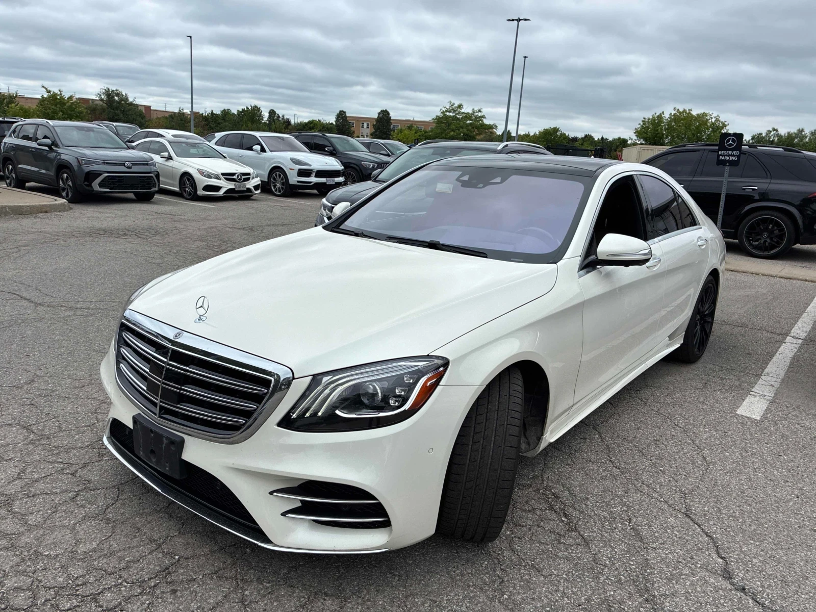 Mercedes-Benz S 560 AMG* Distronic* Масаж* Обдухване* От Mercedes