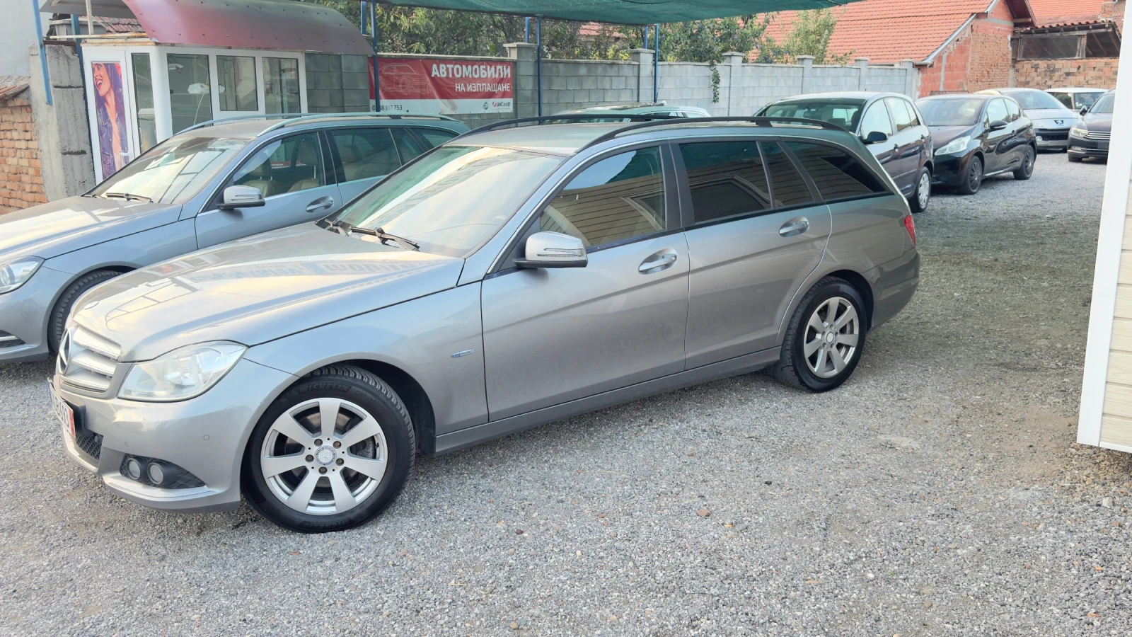 Mercedes-Benz C 220, снимка 3 - Автомобили и джипове - 55710763