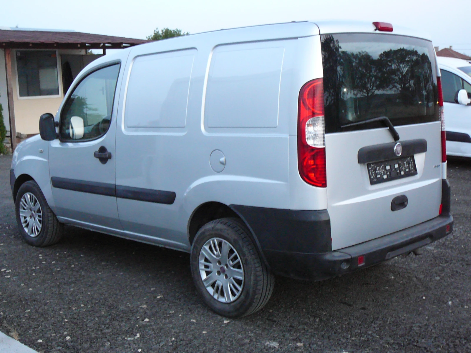 Fiat Doblo 1.9 JTD Клима, снимка 4 - Автомобили и джипове - 55871849