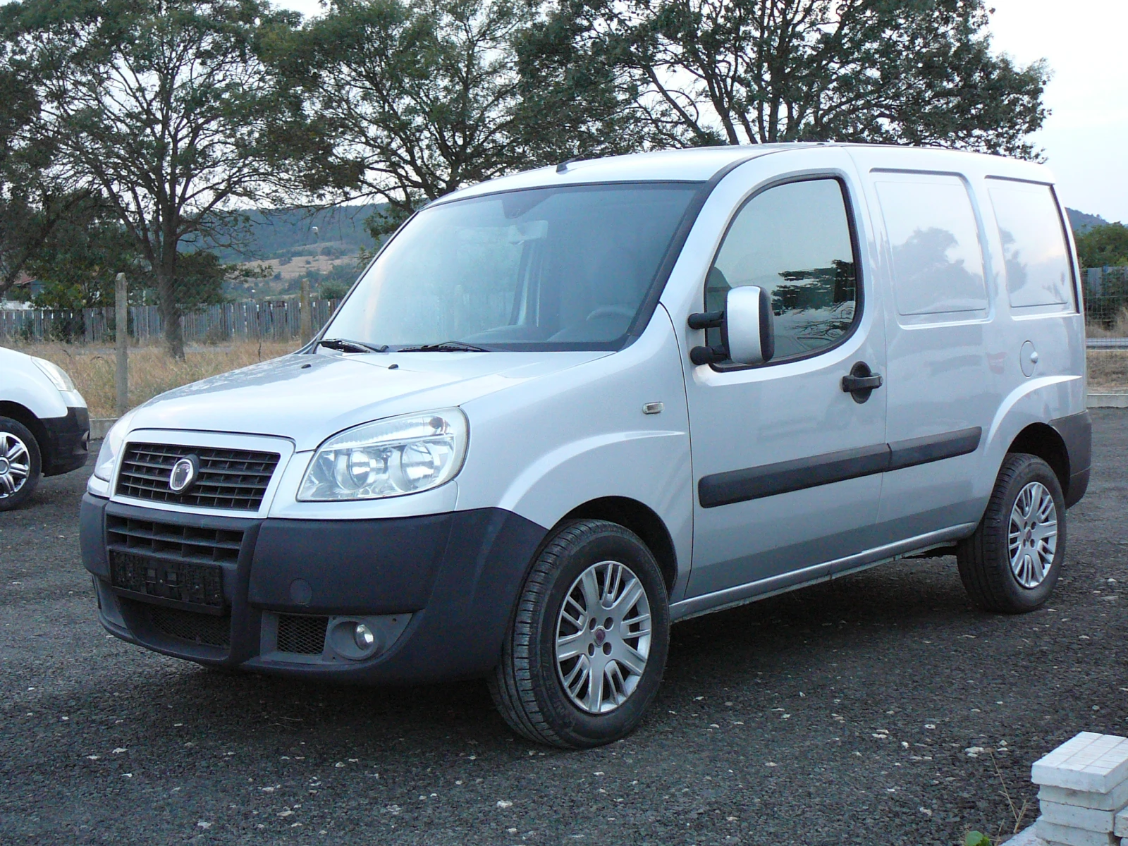 Fiat Doblo 1.9 JTD Клима, снимка 3 - Автомобили и джипове - 55871849
