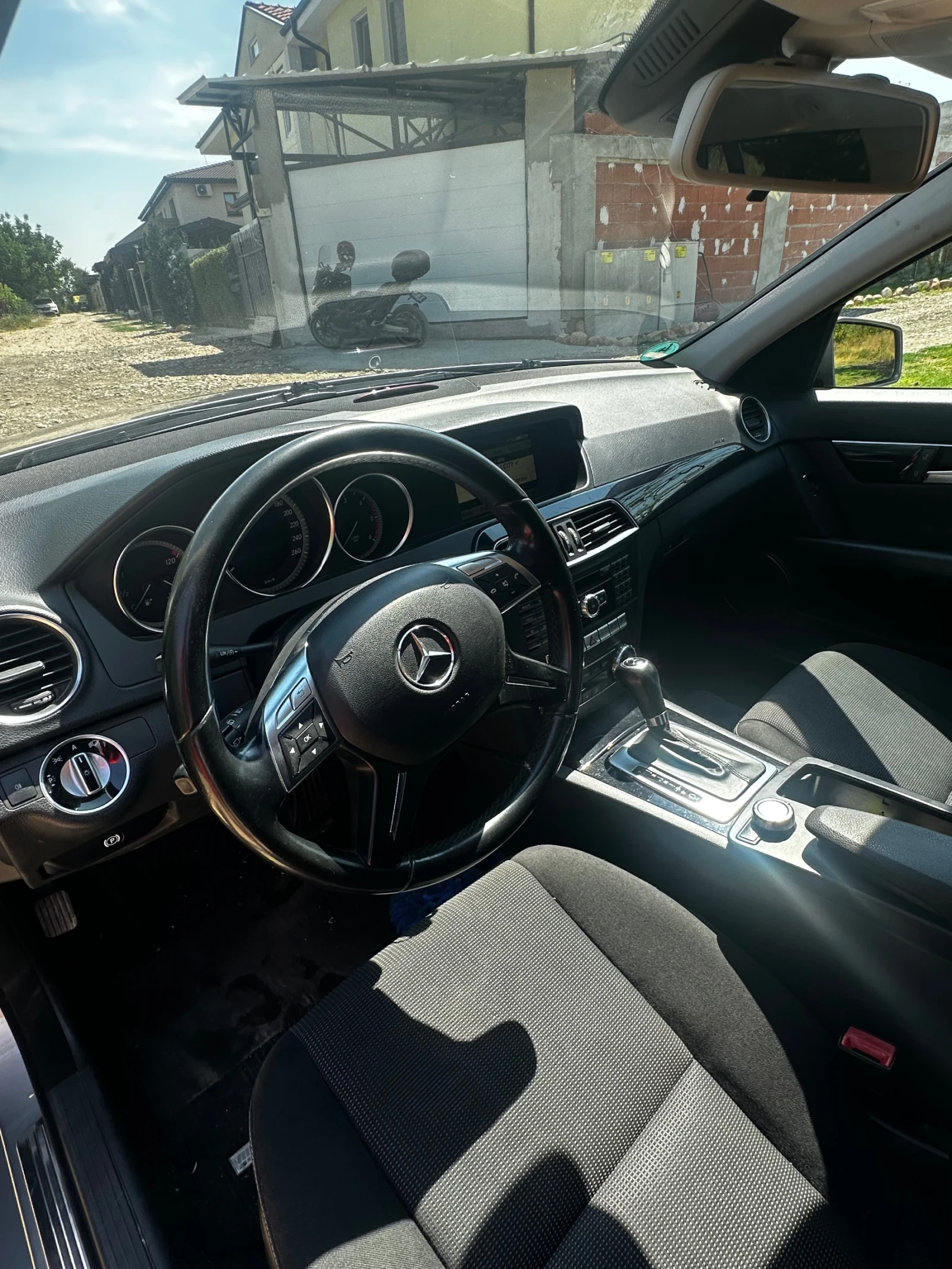 Mercedes-Benz C 220 BlueEFFICIENCY Avantgarde, снимка 5 - Автомобили и джипове - 55922716