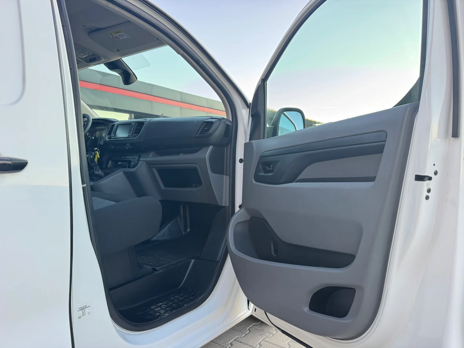 Citroen Jumpy 1.6HDI ХЛАДИЛЕН КАМЕРА, снимка 14 - Автомобили и джипове - 56436913