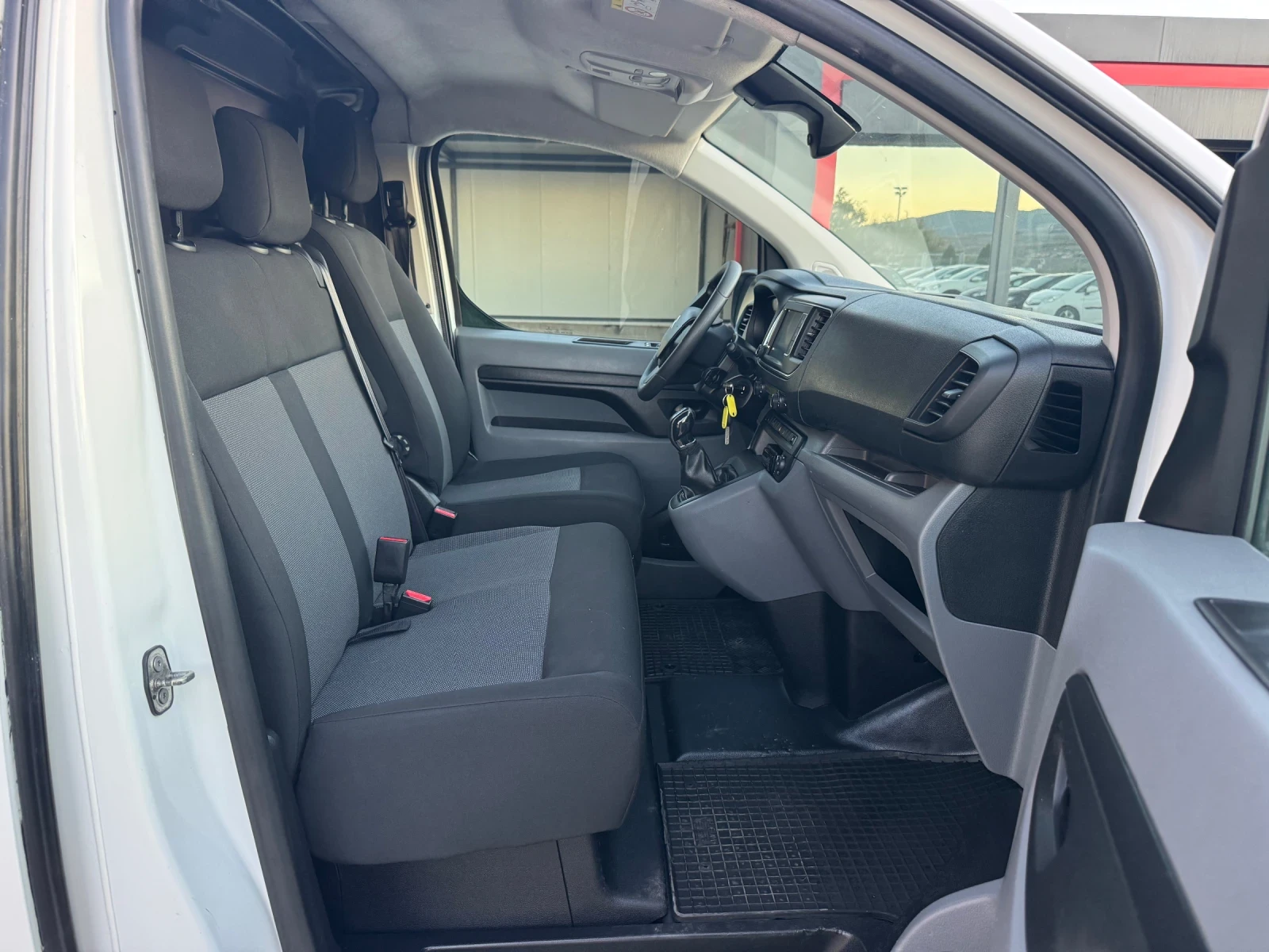 Citroen Jumpy 1.6HDI ХЛАДИЛЕН КАМЕРА, снимка 13 - Автомобили и джипове - 56436913