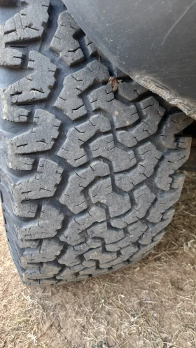 Nissan Terrano 2.4i, снимка 15