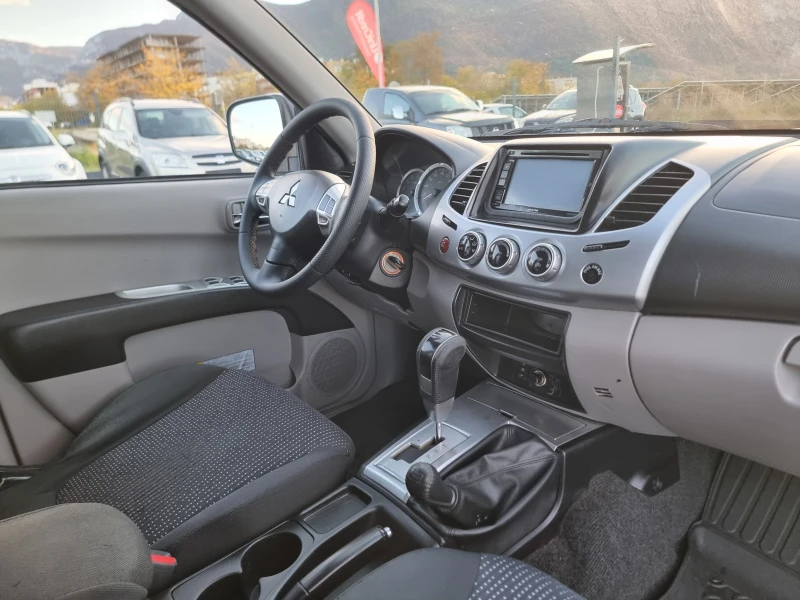 Mitsubishi L200 2.5DI-D, снимка 16 - Автомобили и джипове - 52232991