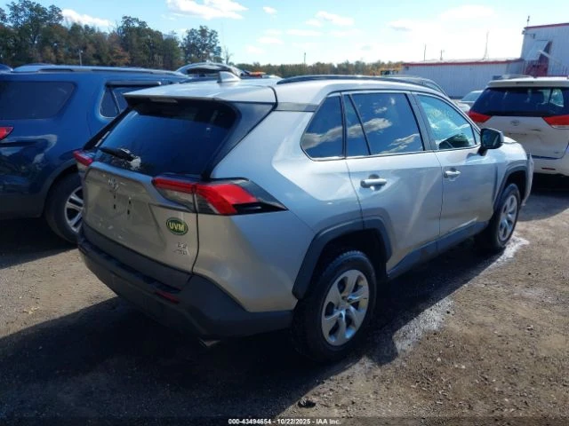 Toyota Rav4 4x4* High Beam* Камера* Lane assist* Подгрев - изображение 4