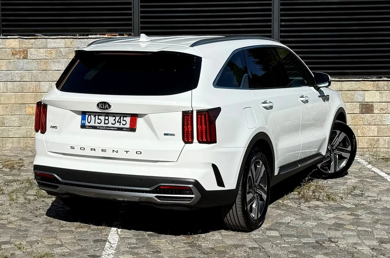 Kia Sorento 1.6 T-GDI Platinum 4x4 - Европейски автомобил, снимка 5 - Автомобили и джипове - 55721231
