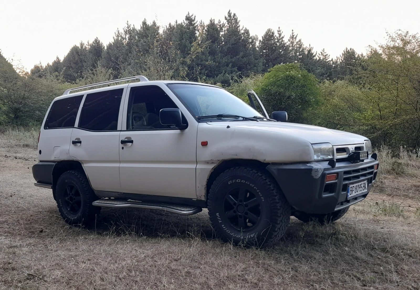 Nissan Terrano 2.4i - изображение 4