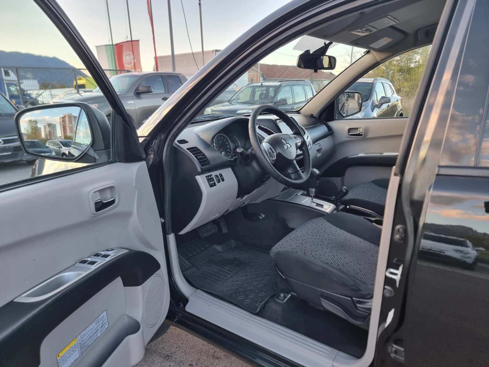 Mitsubishi L200 2.5DI-D - изображение 10