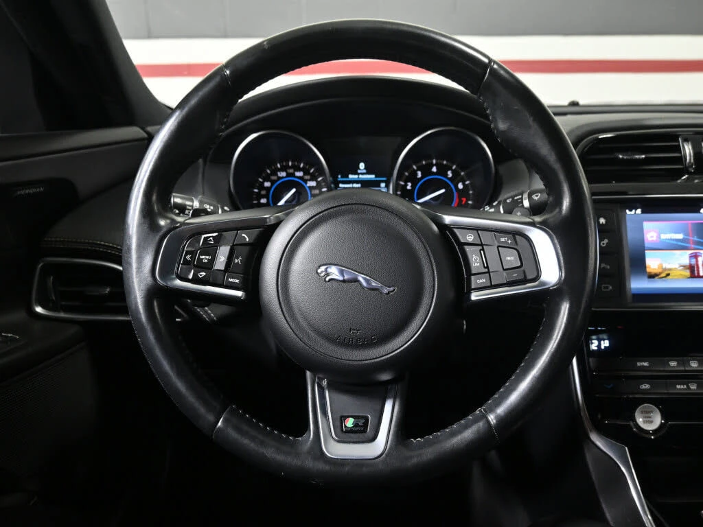 Jaguar F-PACE *  *    *   *  | Mobile.bg   11