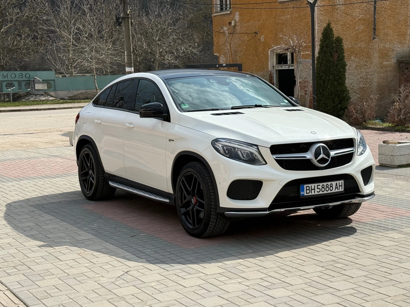 Mercedes-Benz GLE 43 AMG СЕРВИЗНА ИСТОРИЯ МЕРЦЕДЕС 43AMG 367кс., снимка 3 - Автомобили и джипове - 53881897