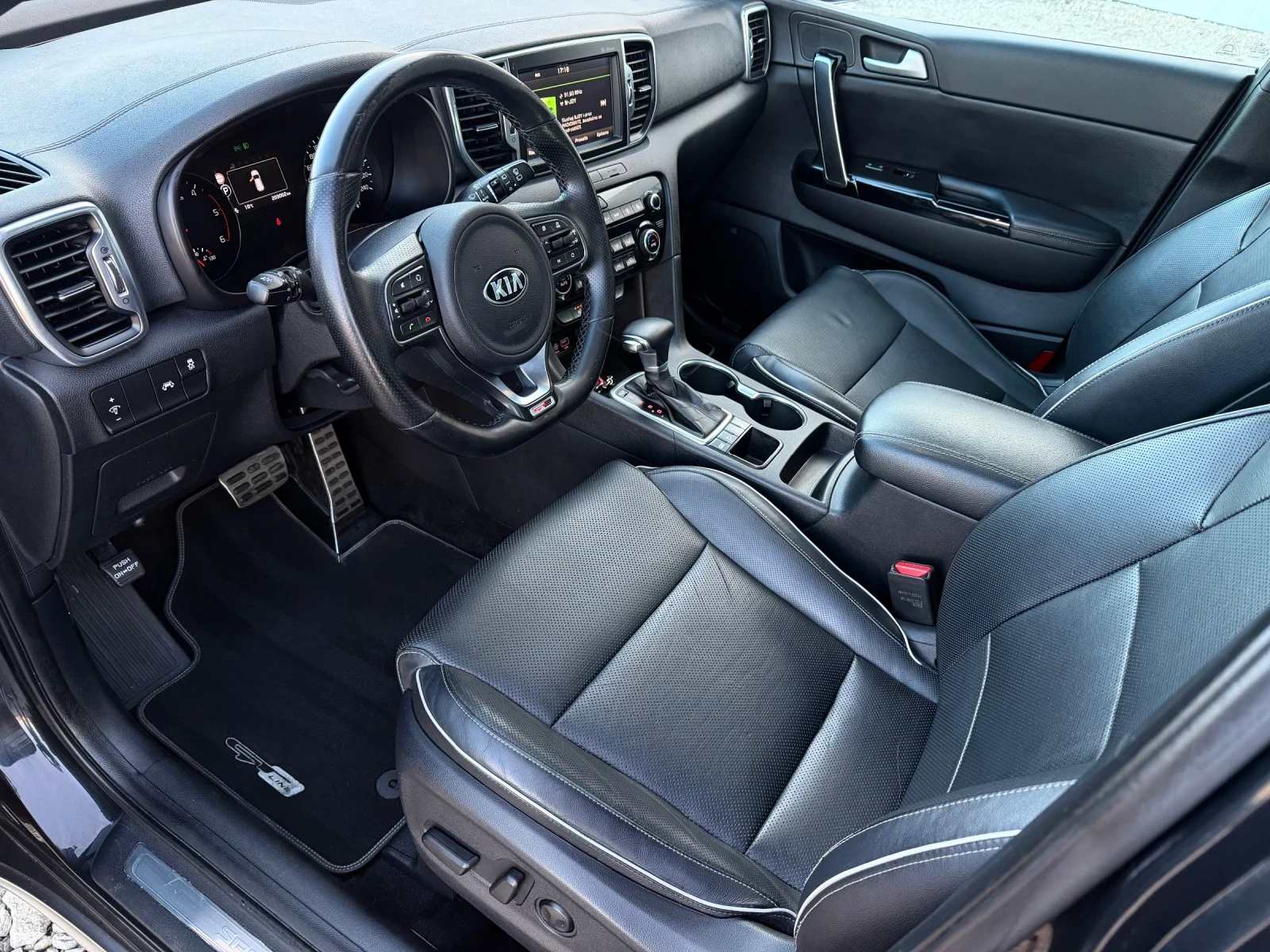 Kia Sportage 2.0 CRDi 185кс 4х4 GT Line/ Панорама/ Камера - изображение 10