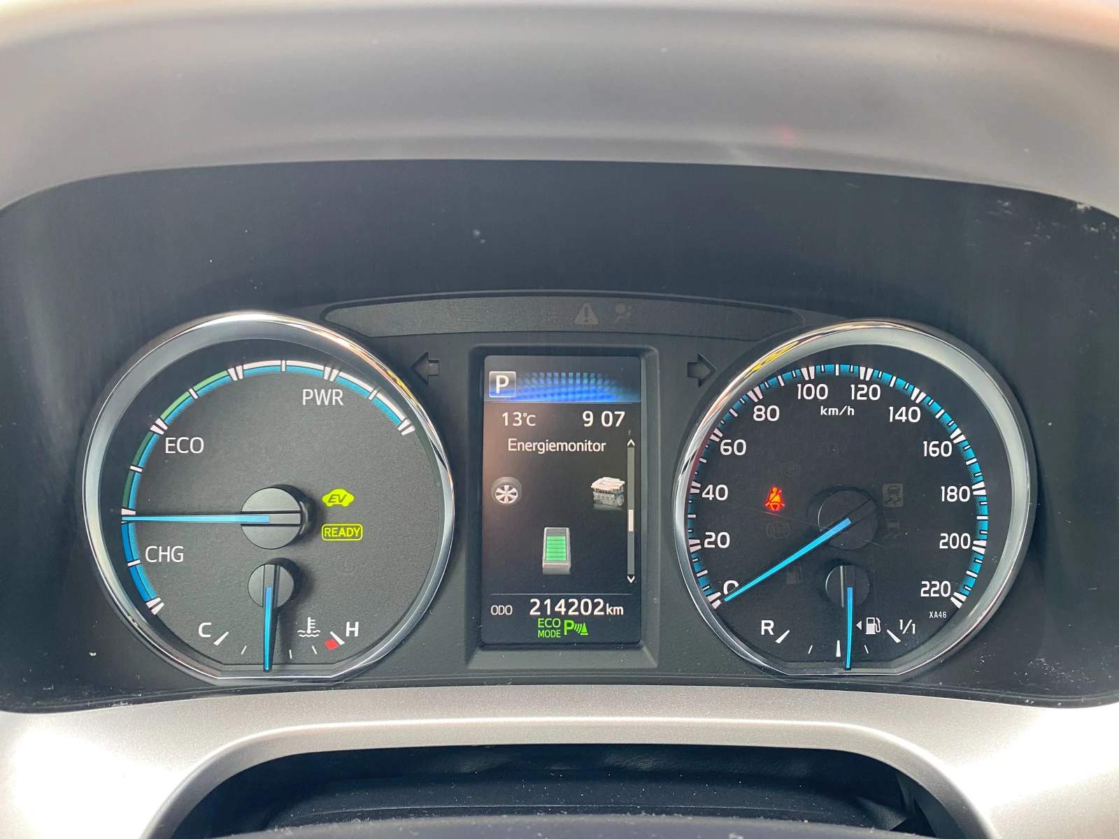 Toyota Rav4 2.5 HEV , снимка 16 - Автомобили и джипове - 54410203