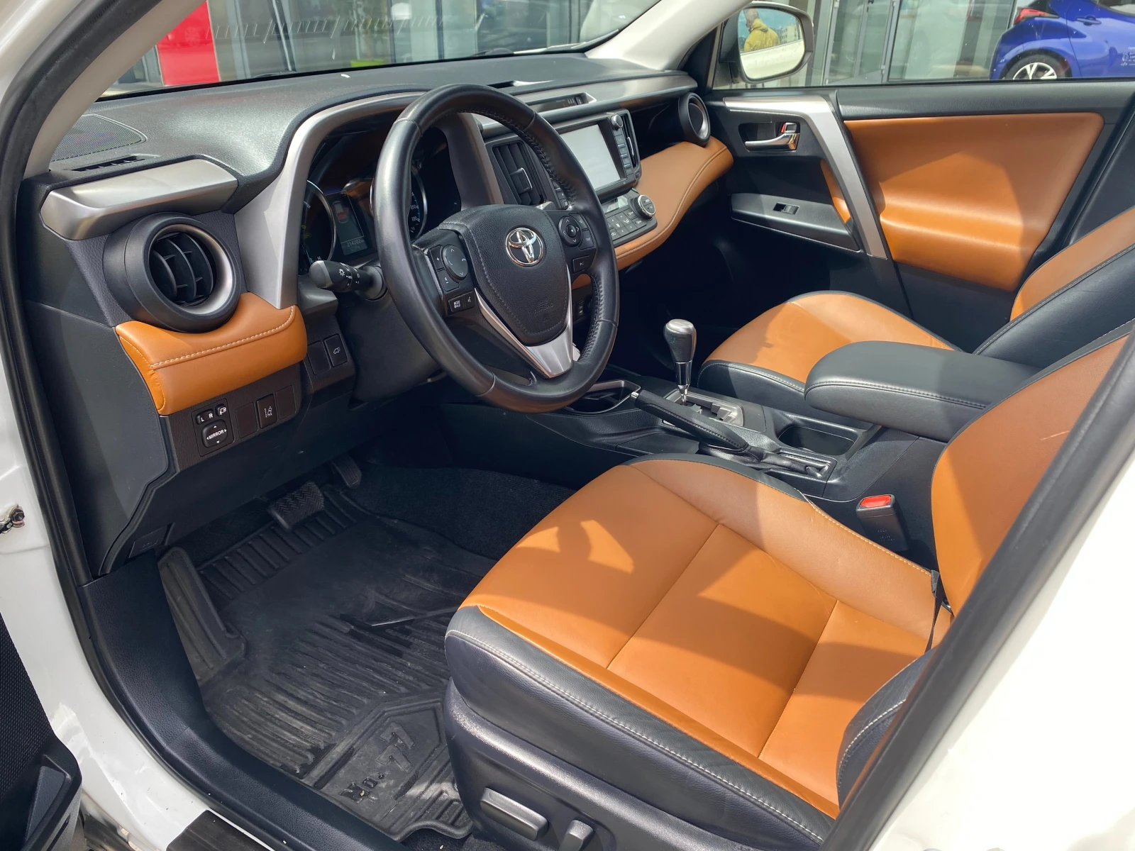 Toyota Rav4 2.5 HEV , снимка 11 - Автомобили и джипове - 54410203