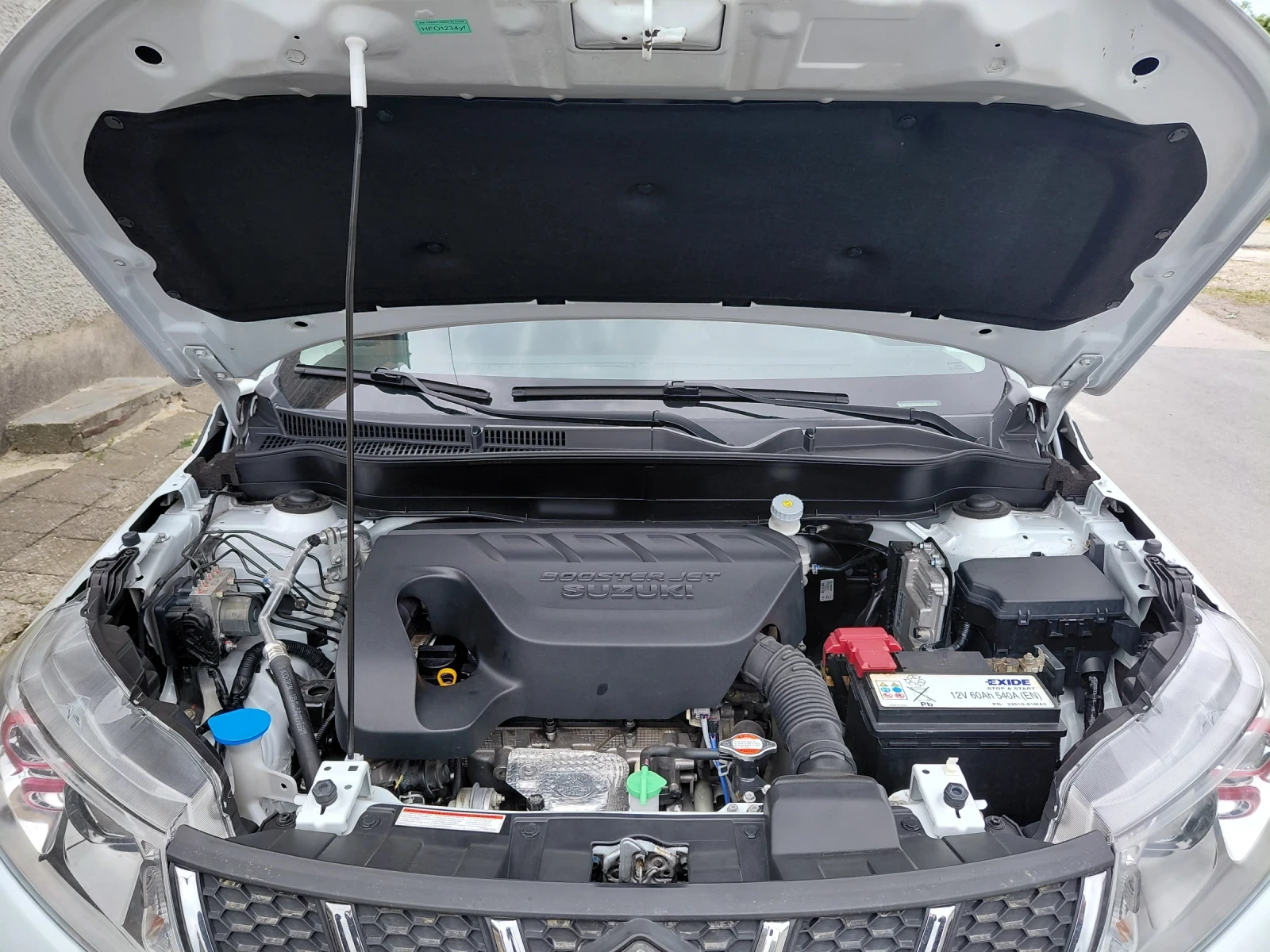 Suzuki Vitara 1.4T 4x4, снимка 13 - Автомобили и джипове - 54755175