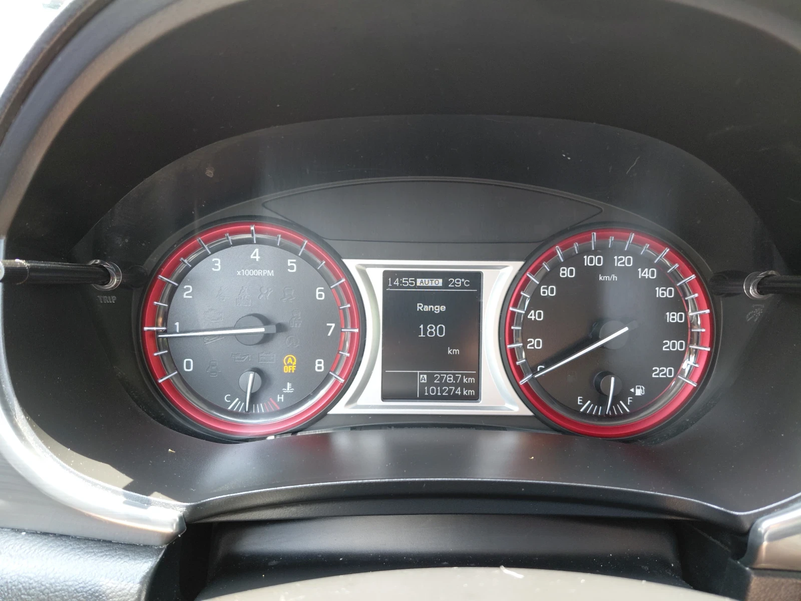 Suzuki Vitara 1.4T 4x4, снимка 8 - Автомобили и джипове - 54755175