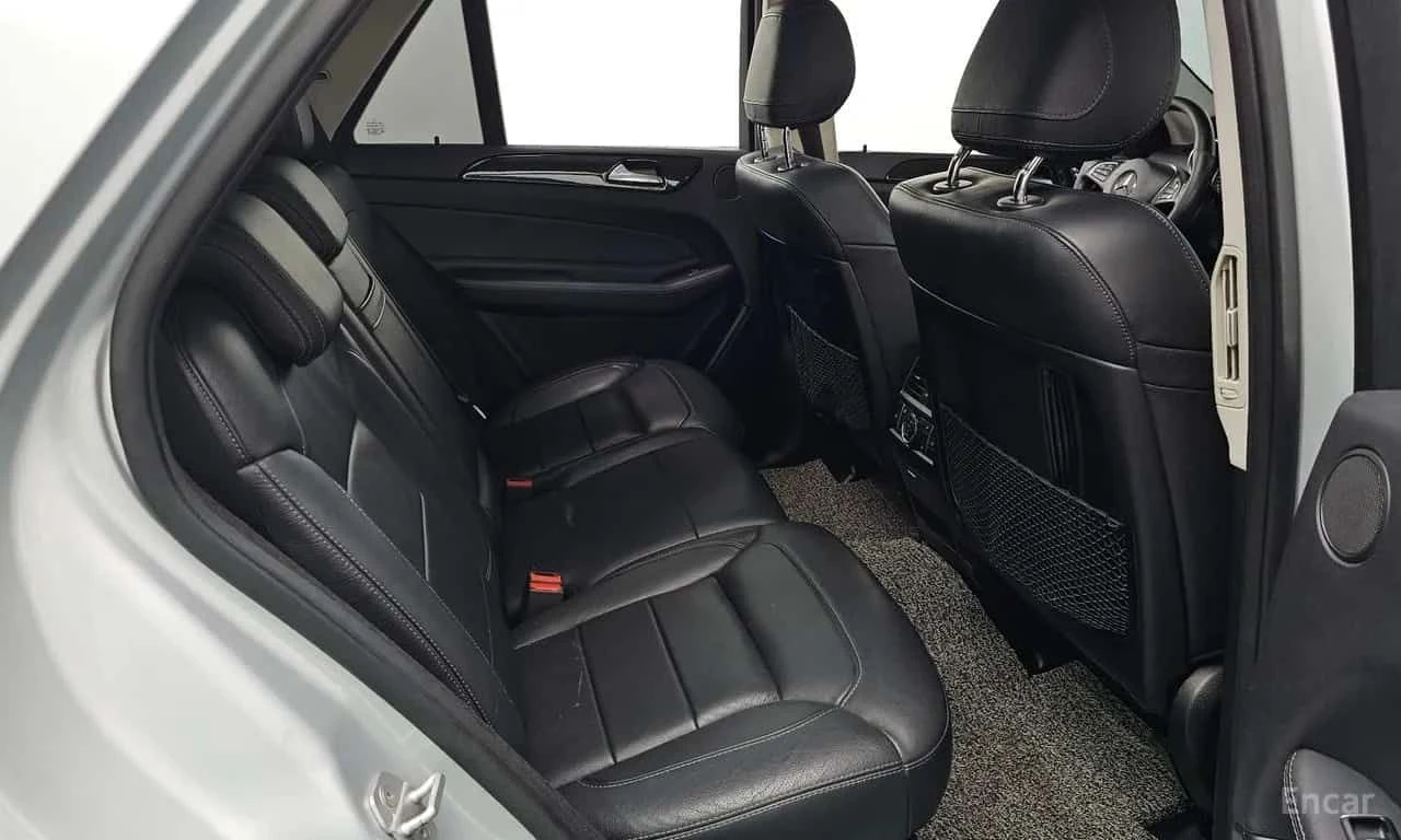 Mercedes-Benz GLE * GLE350 d 4MATIC * CARFAX * БЕЗ ПЪРВОНАЧАЛНА ВНОС, снимка 11 - Автомобили и джипове - 55558916