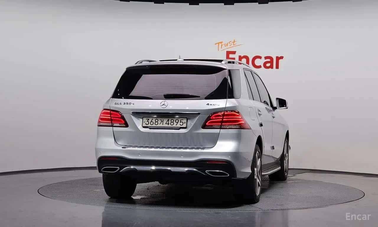 Mercedes-Benz GLE * GLE350 d 4MATIC * CARFAX * БЕЗ ПЪРВОНАЧАЛНА ВНОС, снимка 4 - Автомобили и джипове - 55558916