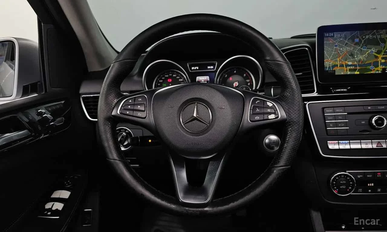 Mercedes-Benz GLE * GLE350 d 4MATIC * CARFAX * БЕЗ ПЪРВОНАЧАЛНА ВНОС, снимка 12 - Автомобили и джипове - 55558916