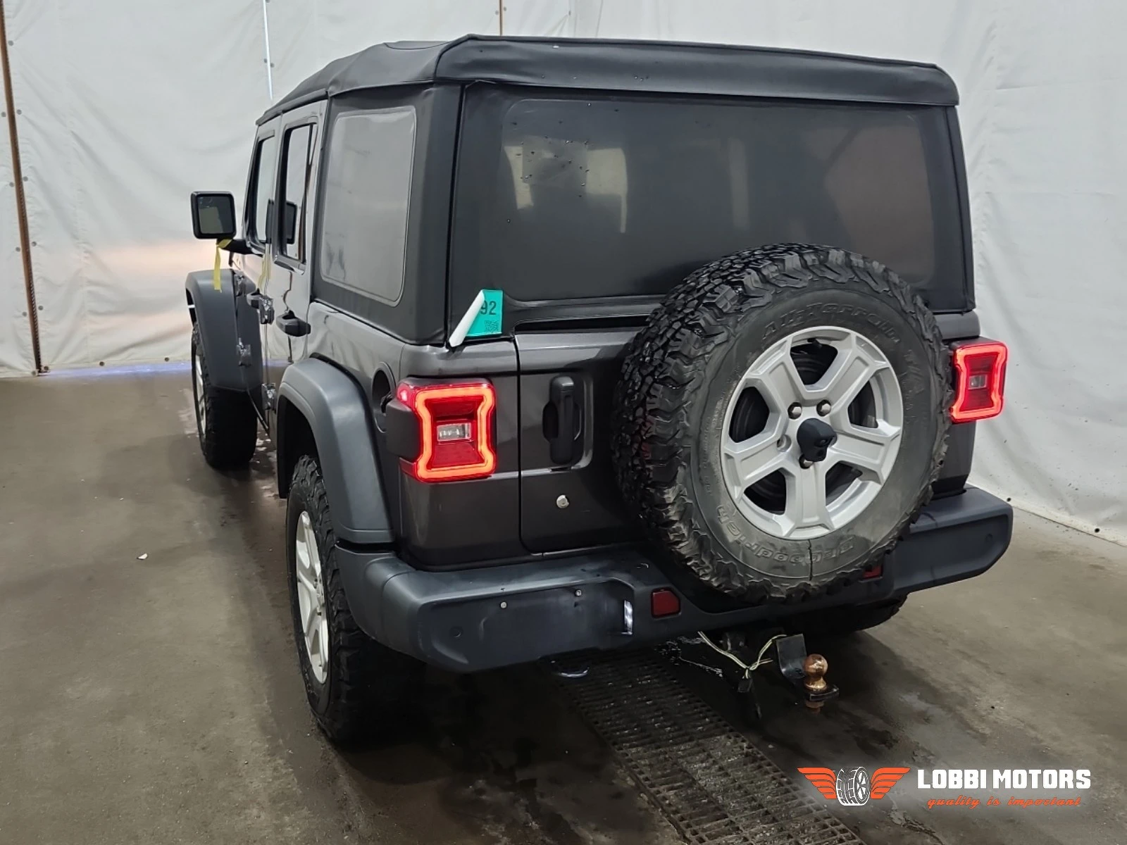 Jeep Wrangler, снимка 4 - Автомобили и джипове - 55928315
