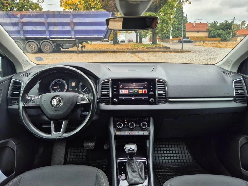 Skoda Karoq 1.6 TDI, снимка 8 - Автомобили и джипове - 56470184