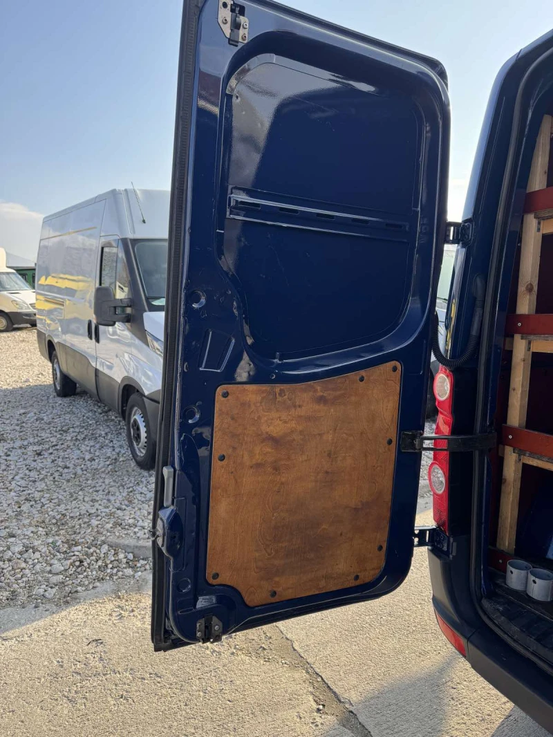 VW Crafter 7местен KLIMA, СЕРВИЗНА КНИЖКА, снимка 10 - Бусове и автобуси - 48764363