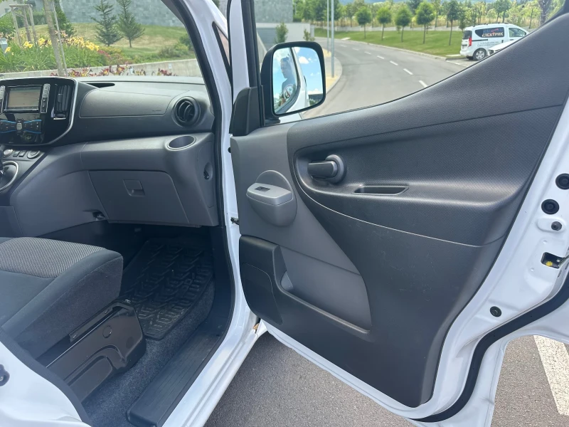 Nissan NV200 Електрически, снимка 15 - Бусове и автобуси - 51862652