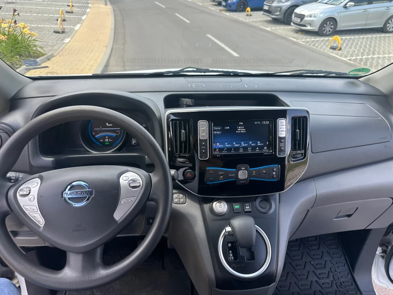 Nissan NV200 Електрически, снимка 13 - Бусове и автобуси - 51862652