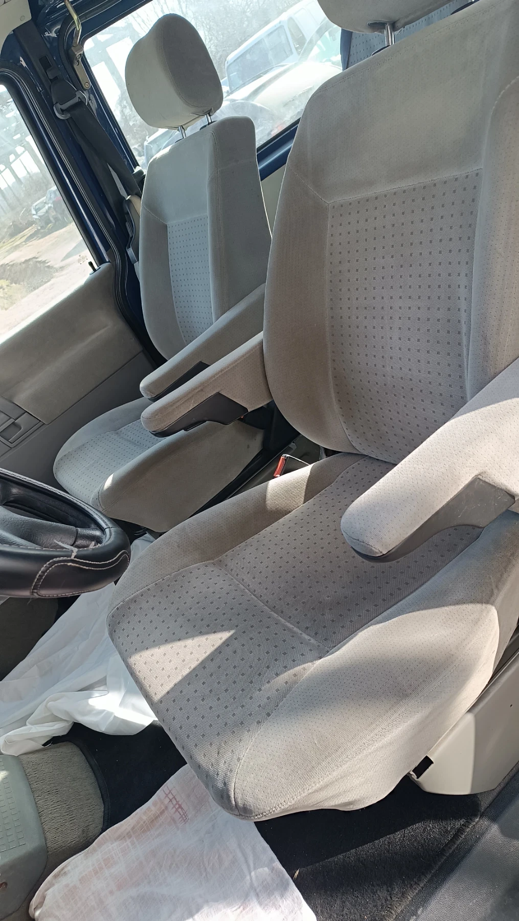 VW Transporter 2.5TDI, снимка 3 - Бусове и автобуси - 54611254